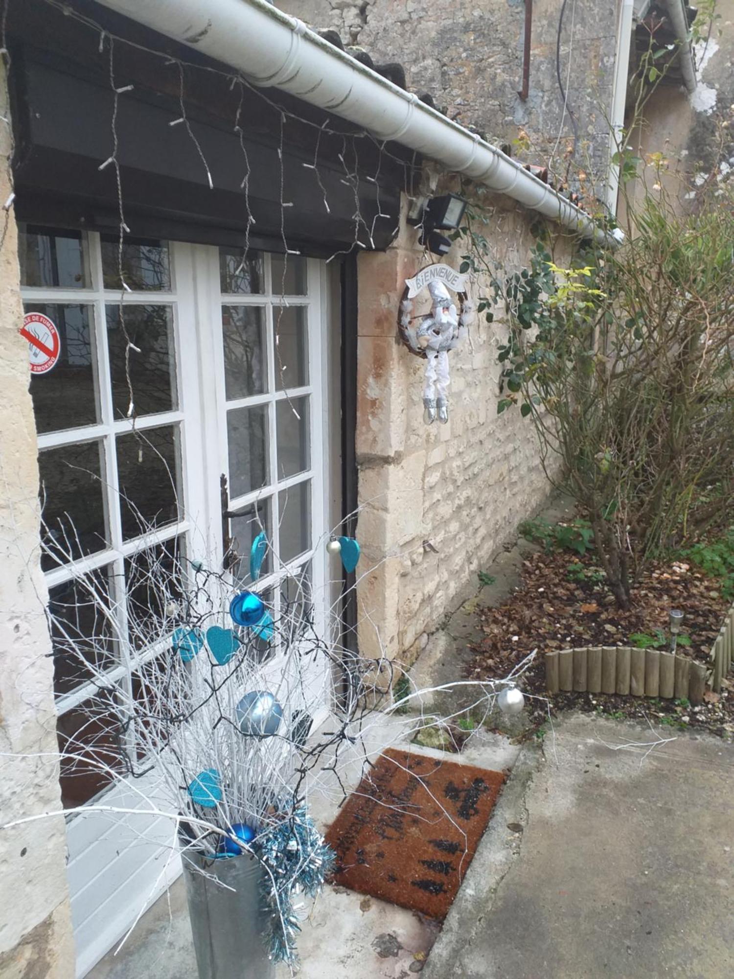 Les Demeures De La Laigne Allas-Bocage Exterior foto