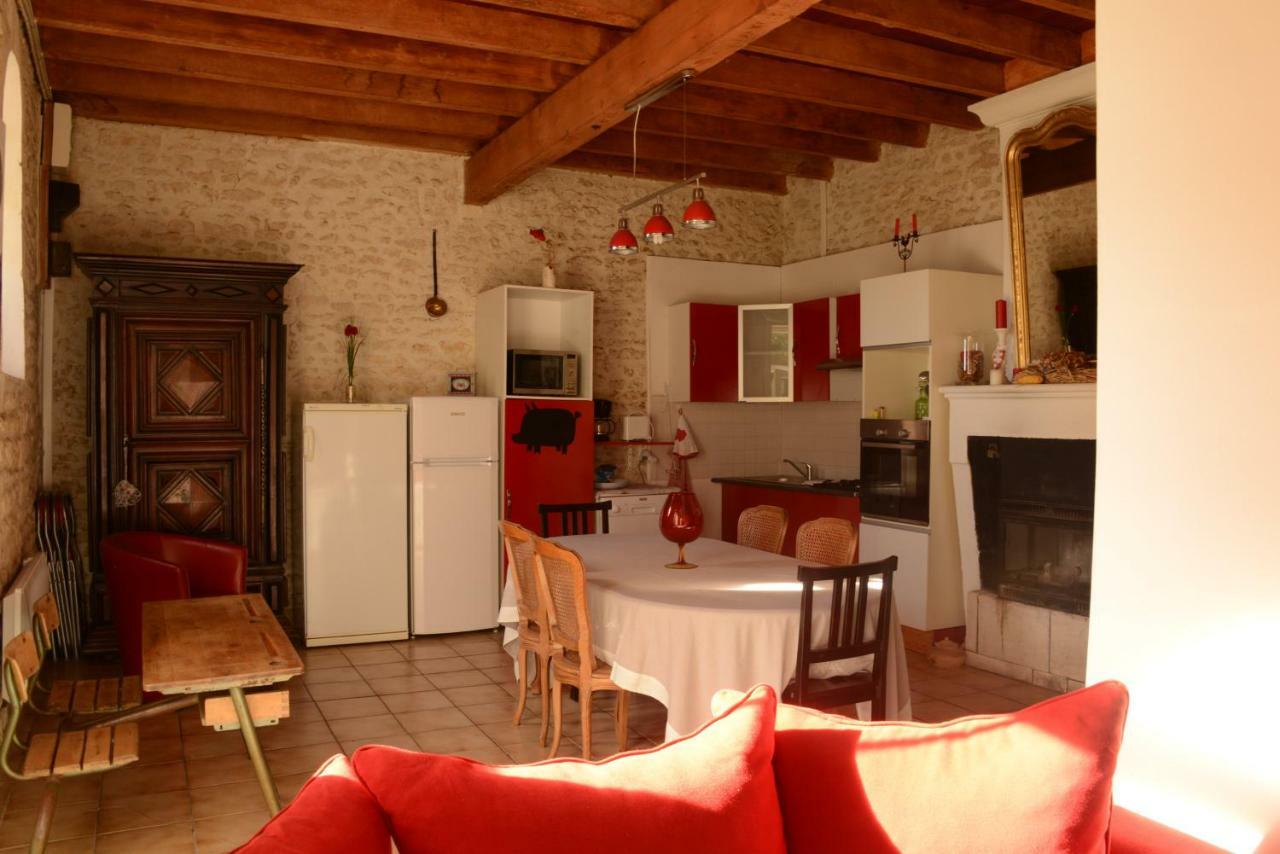 Les Demeures De La Laigne Allas-Bocage Exterior foto