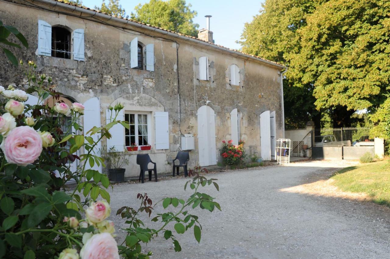 Les Demeures De La Laigne Allas-Bocage Exterior foto